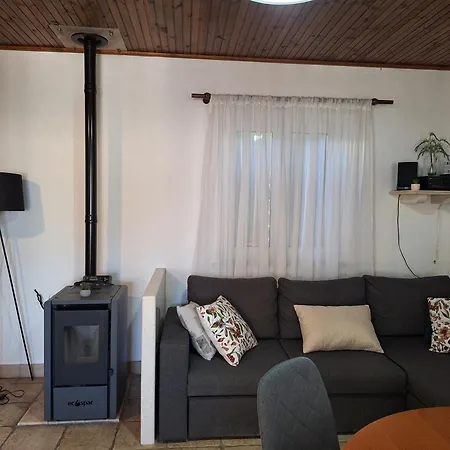 Family Friendly House With A Swimming Pool Praznica, Brac - 24570 Vakantiehuis Pucisca